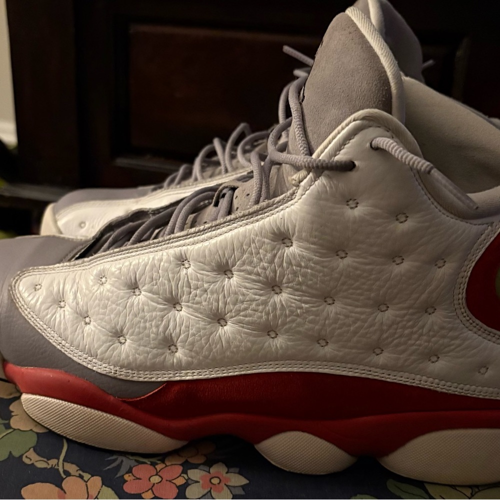 Jordan 13’s! White, Red, Gray on the toe!! Great condition, Ready to ship ASAP!!